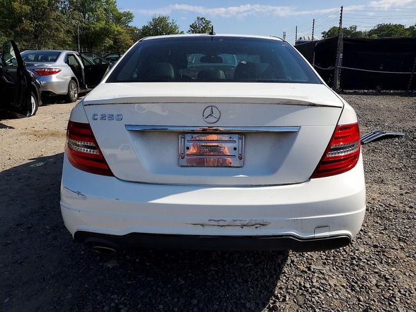 2014 MERCEDES-BENZ C C250
