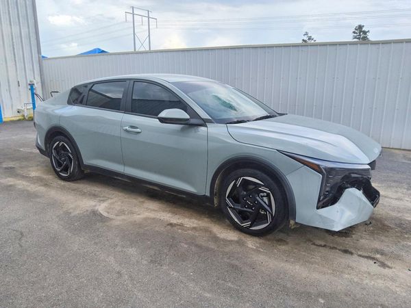 2026 KIA K4 EX — Passenger 3/4