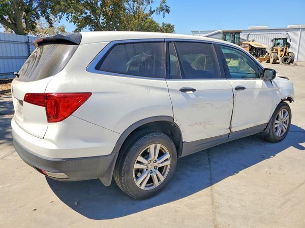 2017 HONDA PILOT LX