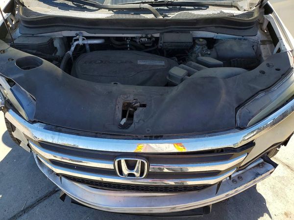 2017 HONDA PILOT LX