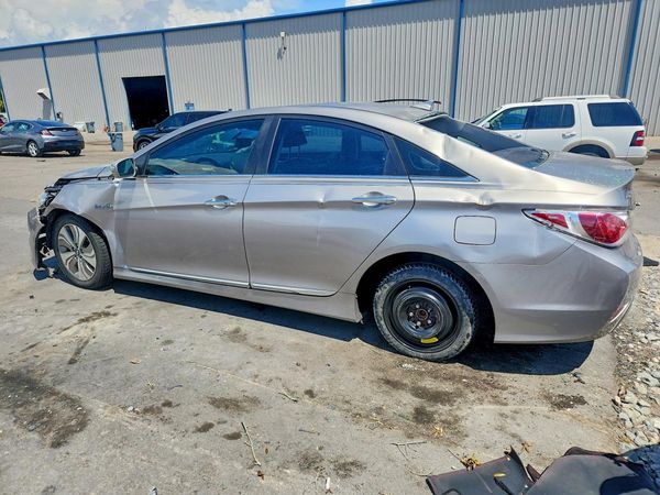 2013 HYUNDAI SONATA Hybrid / Hybrid Limited