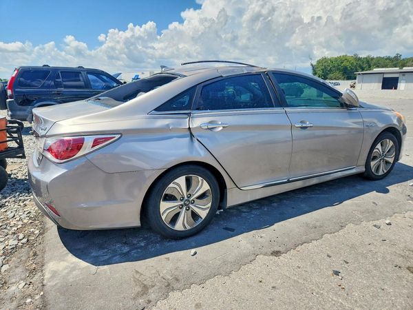 2013 HYUNDAI SONATA Hybrid / Hybrid Limited
