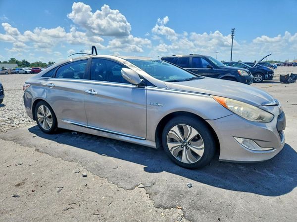 2013 HYUNDAI SONATA Hybrid / Hybrid Limited