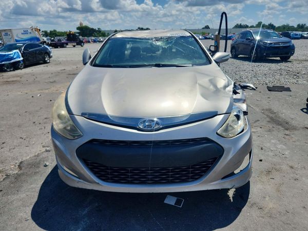 2013 HYUNDAI SONATA Hybrid / Hybrid Limited