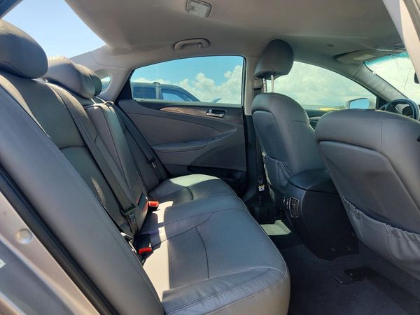 2013 HYUNDAI SONATA Hybrid / Hybrid Limited
