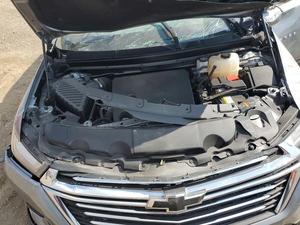 2023 CHEVROLET TRAVERSE LT — Engine bay