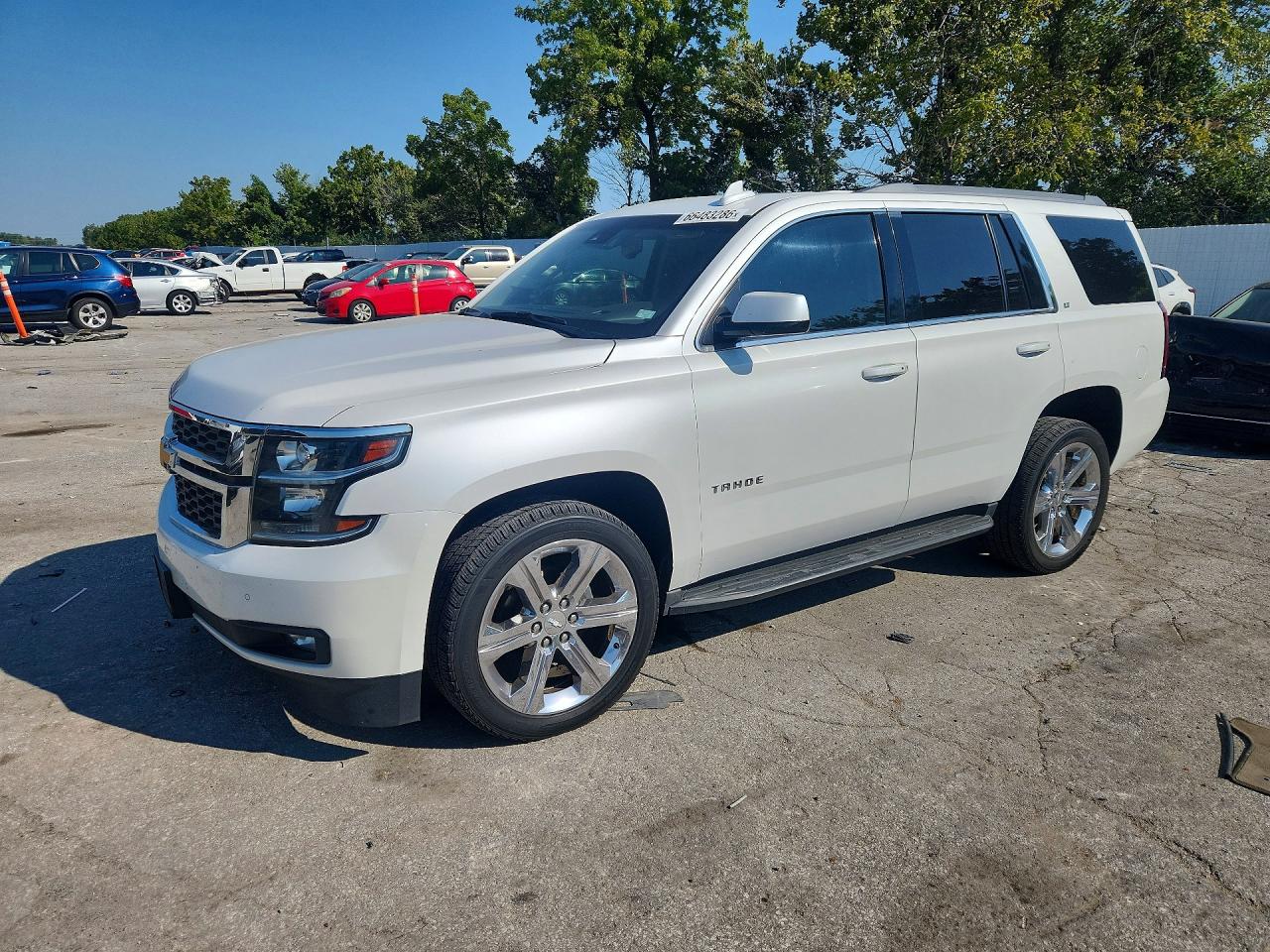2017 CHEVROLET TAHOE LT — Front 3/4