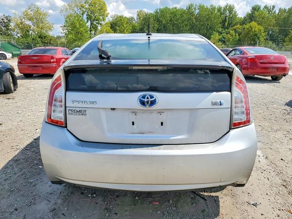 2015 TOYOTA PRIUS