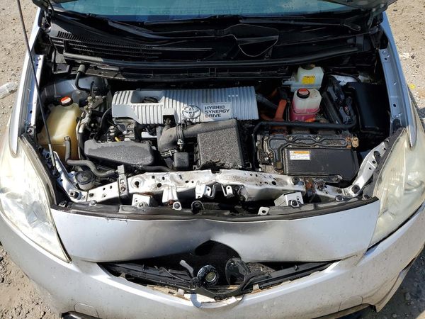2015 TOYOTA PRIUS