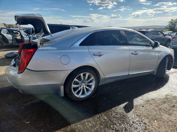 2016 CADILLAC XTS