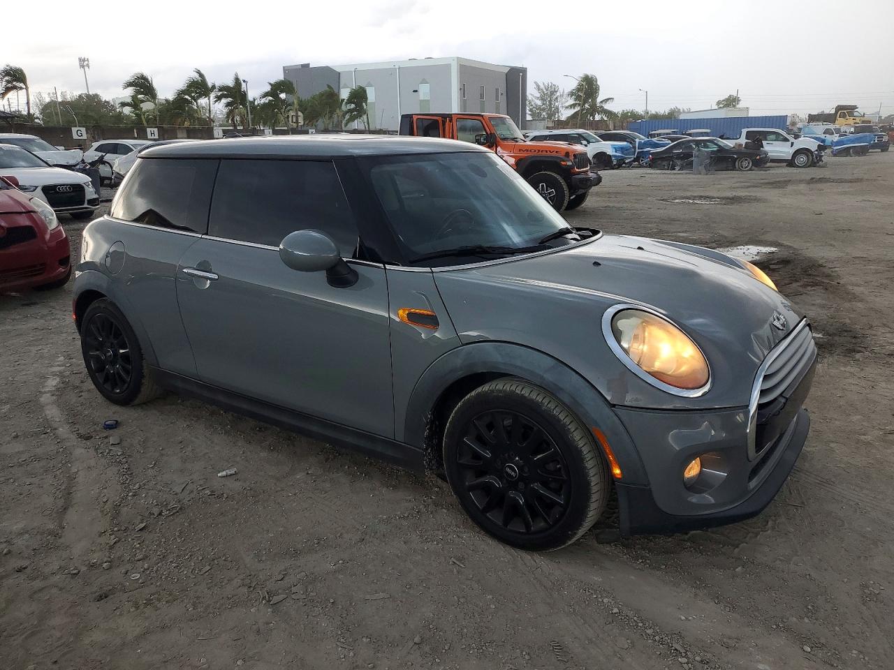 2015 MINI COOPER