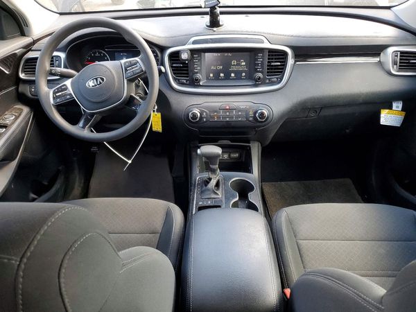2020 KIA SORENTO L, LX, S
