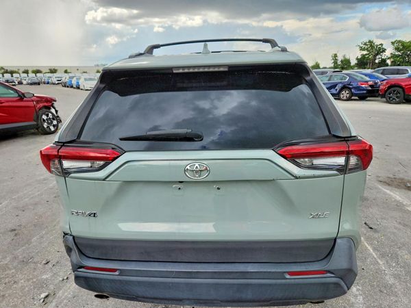 2019 TOYOTA RAV4