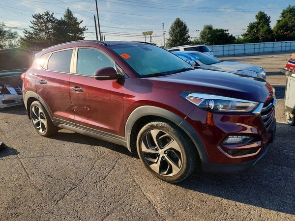 2016 HYUNDAI TUCSON