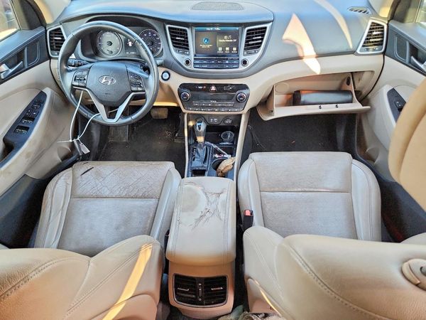 2016 HYUNDAI TUCSON