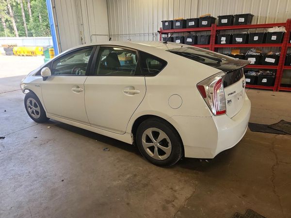 2015 TOYOTA PRIUS