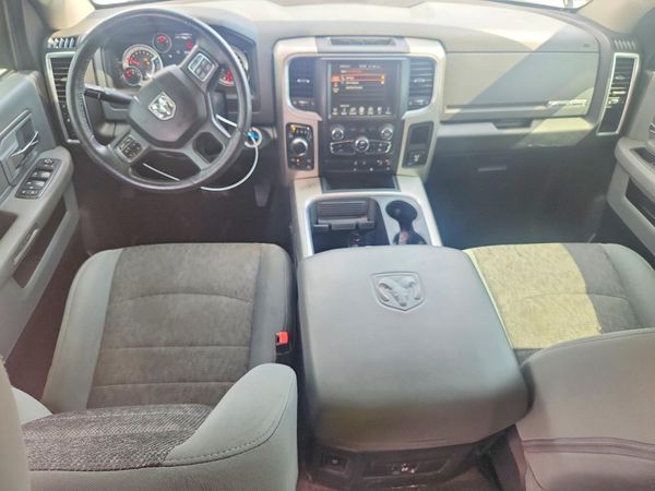 2017 RAM 1500 SLT