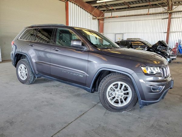 2019 JEEP GRAND CHEROKEE LAREDO 4X2 — Passenger 3/4
