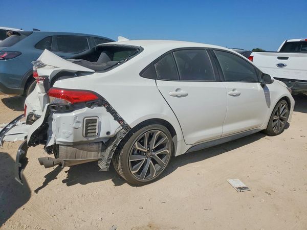2022 TOYOTA COROLLA