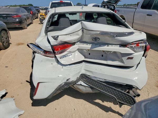 2022 TOYOTA COROLLA