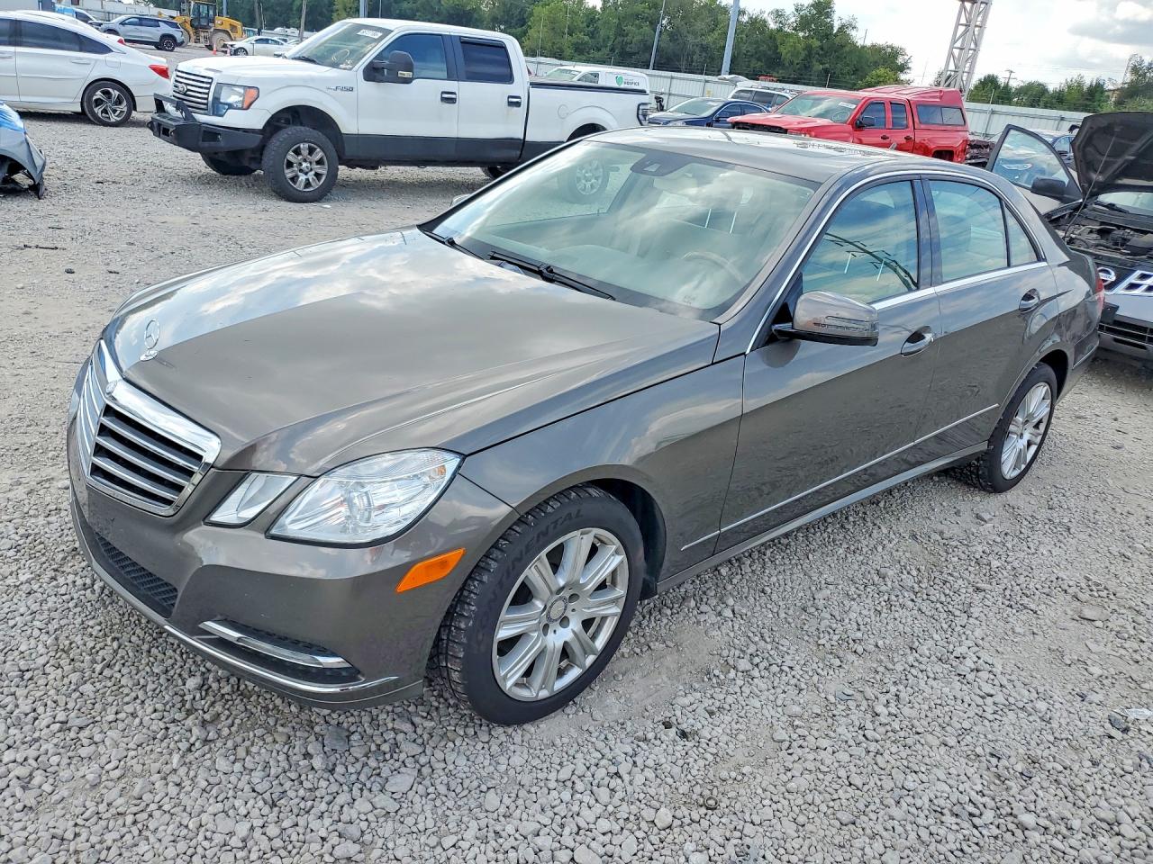 2013 MERCEDES-BENZ E