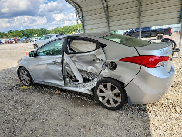 2013 HYUNDAI ELANTRA
