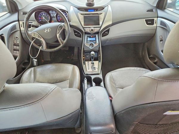 2013 HYUNDAI ELANTRA