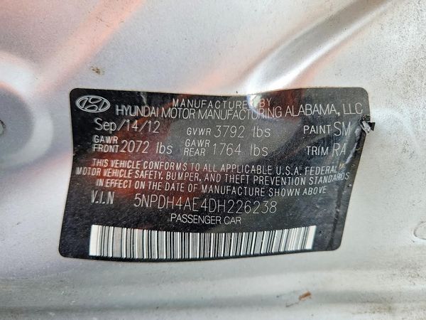 2013 HYUNDAI ELANTRA