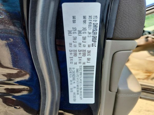 2013 JEEP CHEROKEE Laredo — VINS