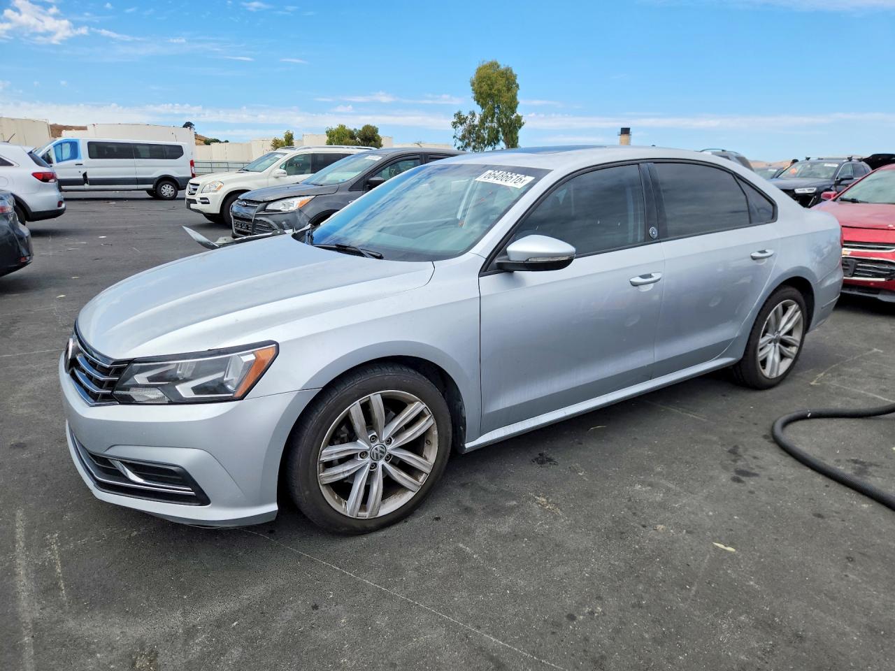 2019 VOLKSWAGEN PASSAT