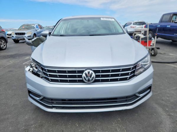 2019 VOLKSWAGEN PASSAT