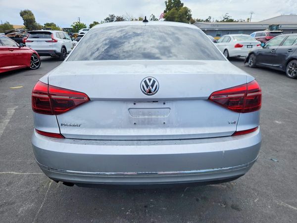 2019 VOLKSWAGEN PASSAT