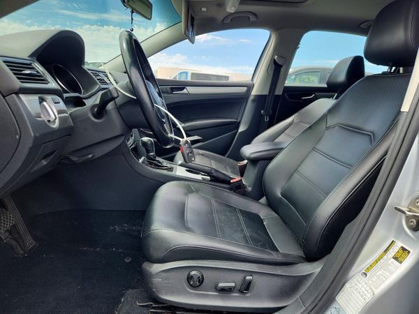 2019 VOLKSWAGEN PASSAT