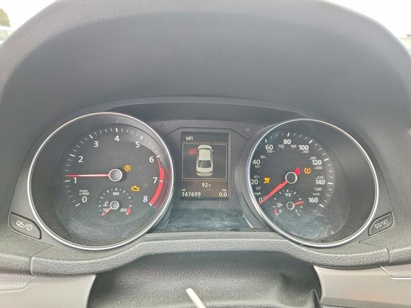 2019 VOLKSWAGEN PASSAT
