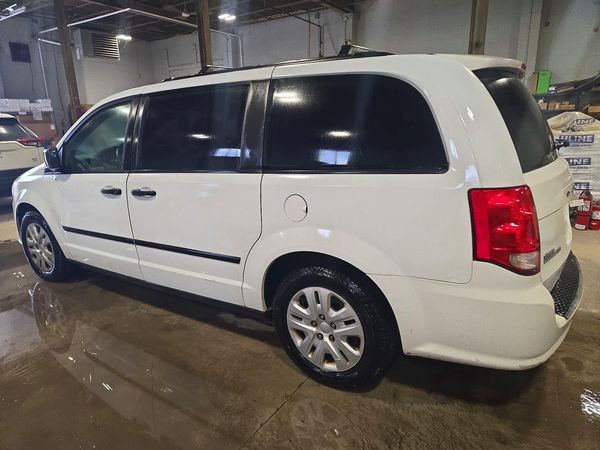 2017 DODGE GRAND CARAVAN SE, SXT, Express — DSRA