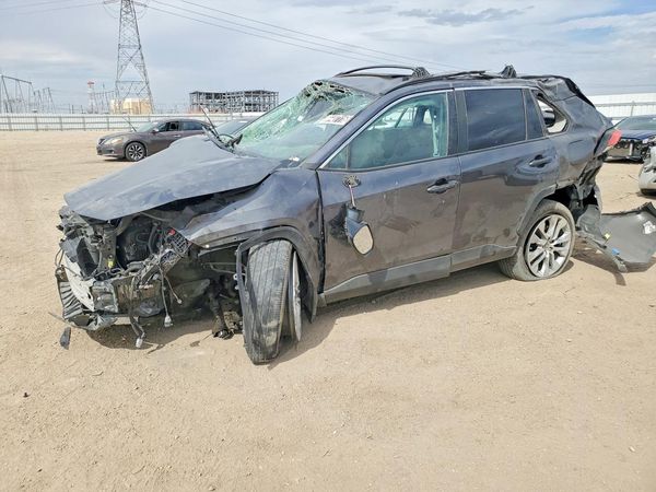 2024 TOYOTA RAV4 XLE Premium — Front 3/4