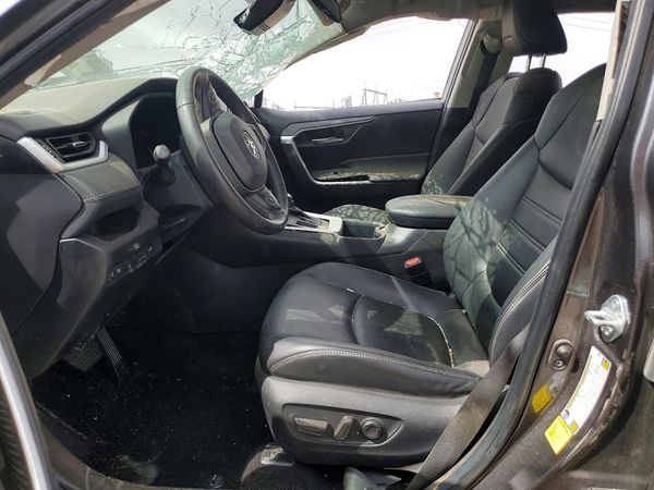 2024 TOYOTA RAV4 XLE Premium — DENT