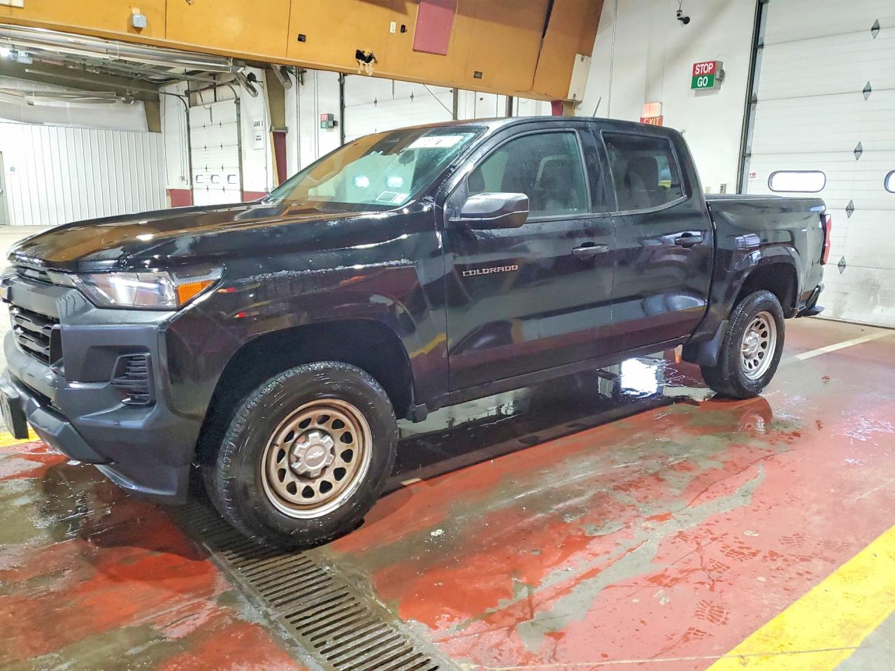 2024 CHEVROLET COLORADO Work Truck — Front 3/4
