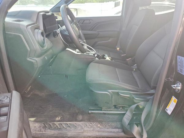 2024 CHEVROLET COLORADO Work Truck — DENT