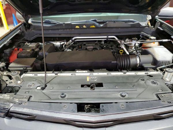 2024 CHEVROLET COLORADO Work Truck — Engine bay