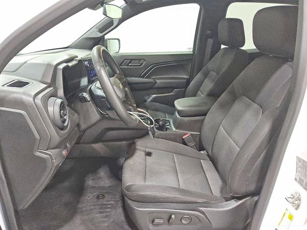 2023 CHEVROLET COLORADO Work Truck — DENT