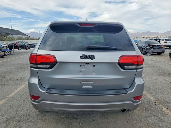 2021 JEEP GRAND CHEROKEE Laredo