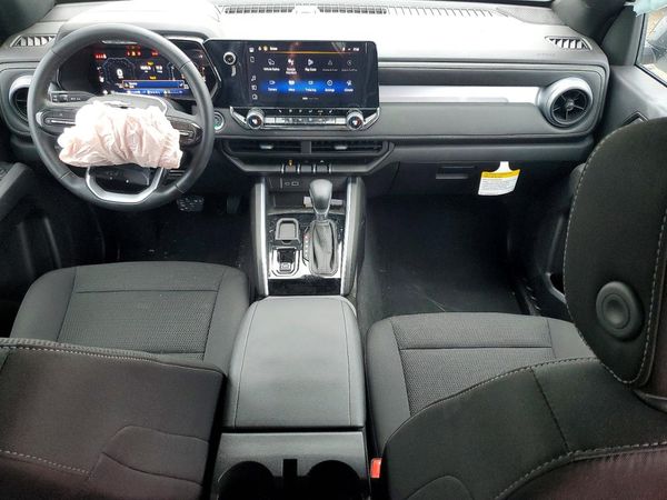 2025 CHEVROLET COLORADO