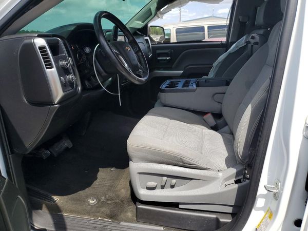 2017 CHEVROLET SILVERADO LT