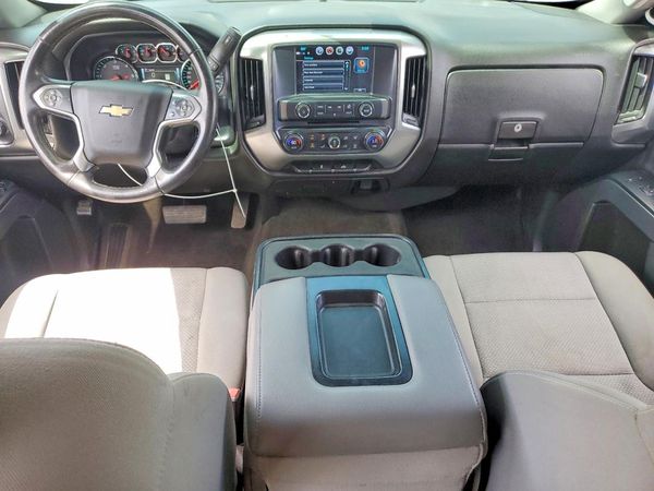 2017 CHEVROLET SILVERADO LT