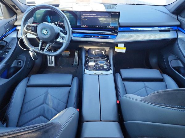 2025 BMW I5 xDrive40