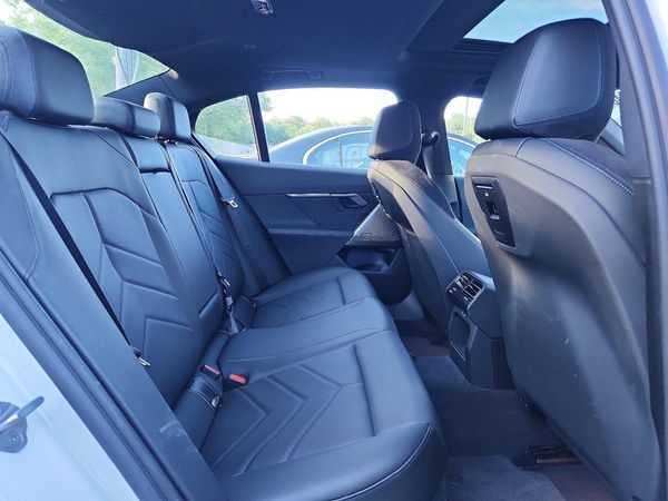 2025 BMW I5 xDrive40