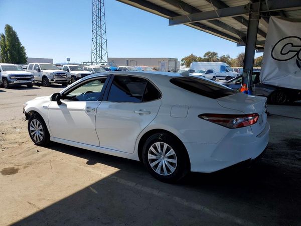 2019 TOYOTA CAMRY LE Hybrid
