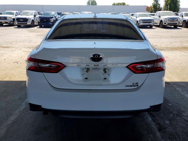 2019 TOYOTA CAMRY LE Hybrid