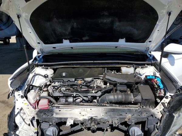 2019 TOYOTA CAMRY LE Hybrid